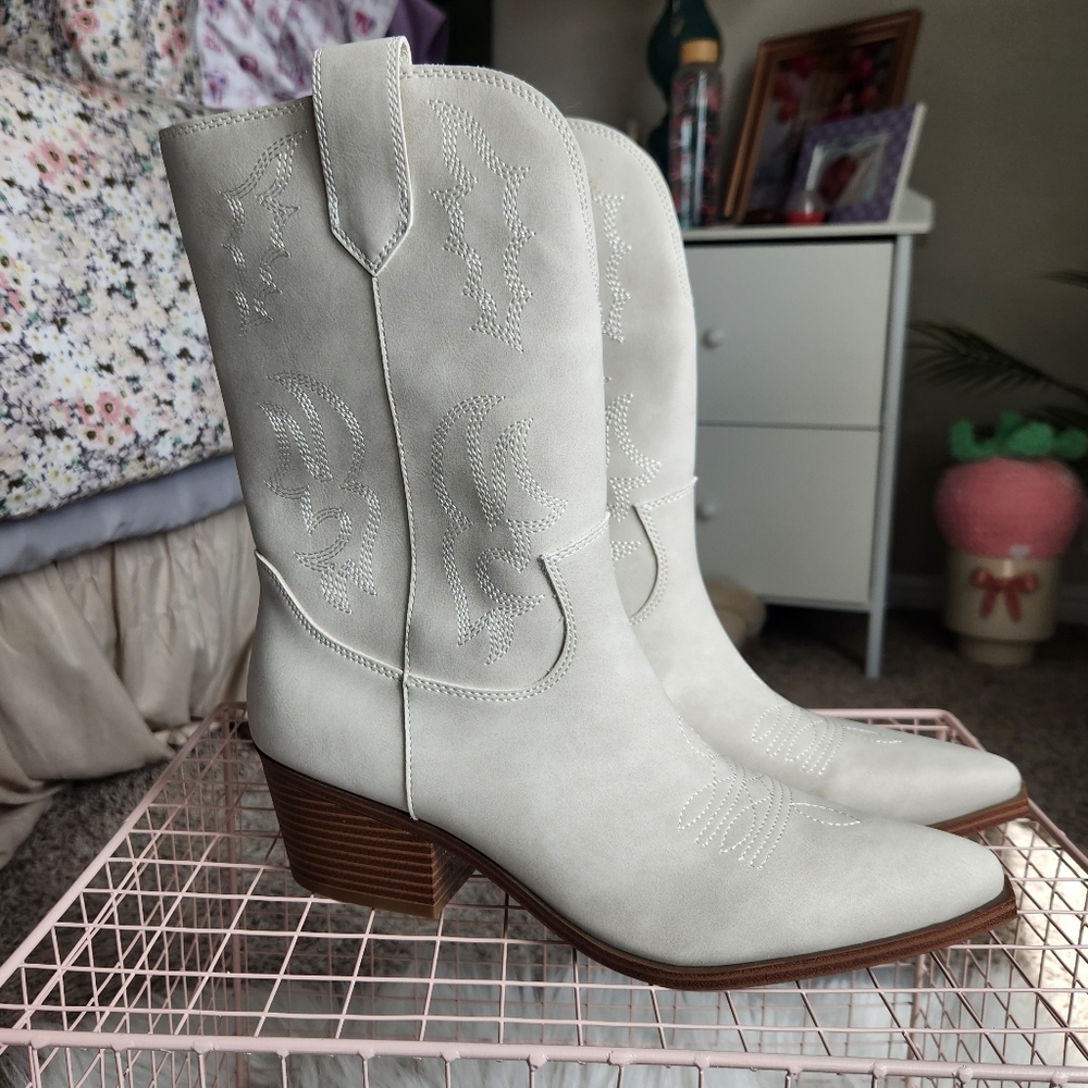 SZ 10 Synthetic Indigo Rd Cowboy Boots